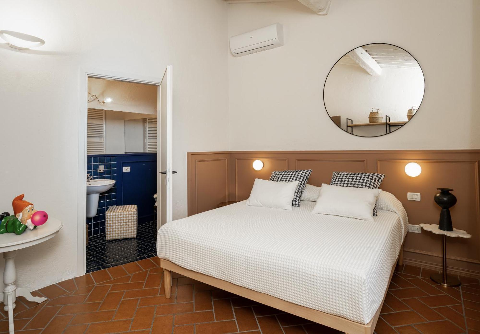 Scarlea Rooms Cecina  Buitenkant foto